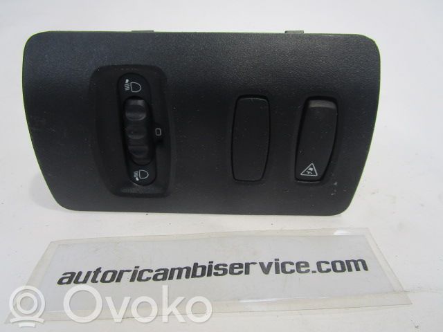Headlight level height control switch   8200407753