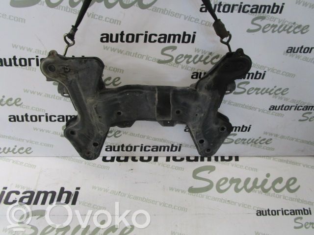 Citroen C3 Priekinis traversas 
