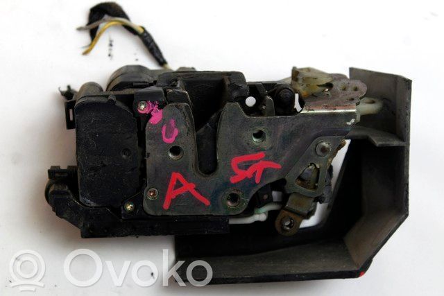 Alfa Romeo 156 Etuoven lukko 
