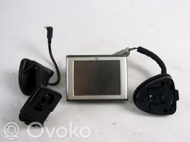 Honda CR-V Panel / Radioodtwarzacz CD/DVD/GPS 