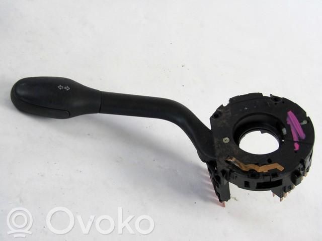 Volkswagen Polo III 6N 6N2 6NF Leva indicatori
