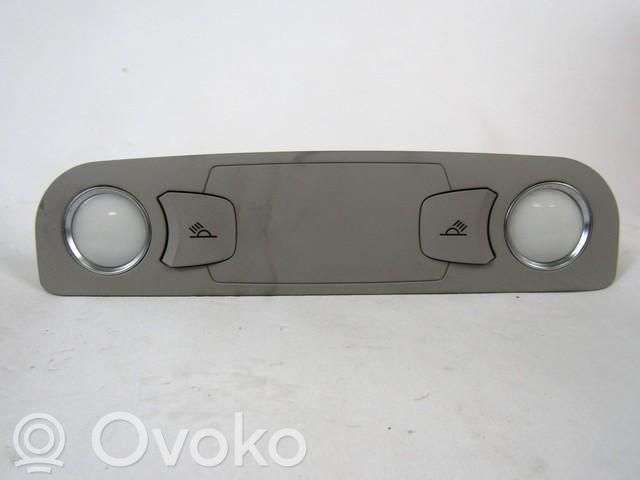 Éclairage lumière plafonnier avant   4L0947111B