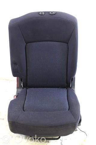 Peugeot 1007 Al treilea rând de scaune 