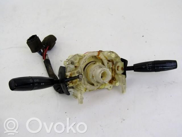 KIA Rio Commodo, commande essuie-glace/phare 