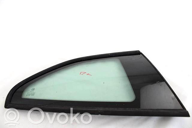 Alfa Romeo GT Geam lateral spate 