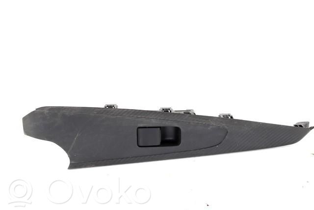 Electric window control switch   D09H66370