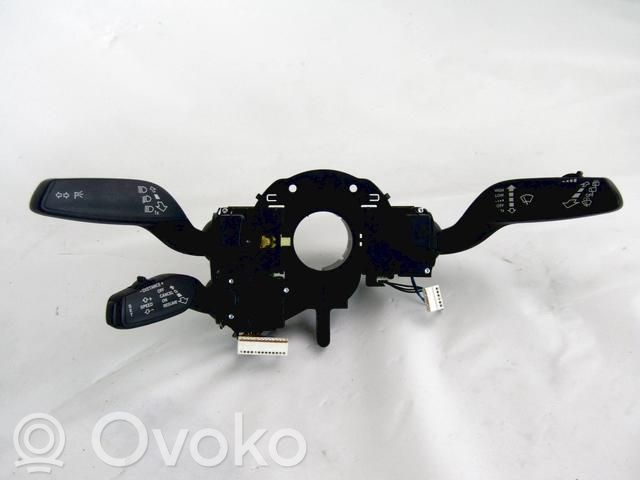 Audi Q8 Bloc semnalizator și ștergător parbriz 