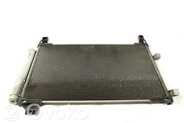 Toyota Yaris Radiateur condenseur de climatisation