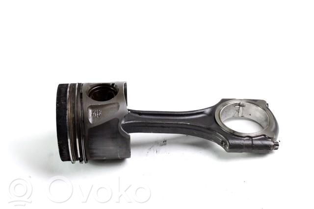 Mercedes-Benz B W245 Pistón con biela 