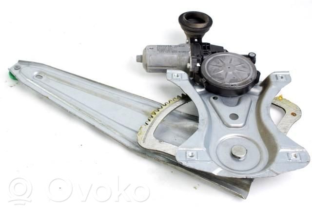 Toyota Yaris Alzacristalli della portiera posteriore con motorino