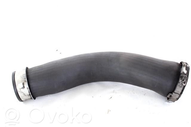 Volkswagen PASSAT B7 Tubo flessibile intercooler
