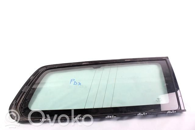 Volvo V70 Geam lateral spate 