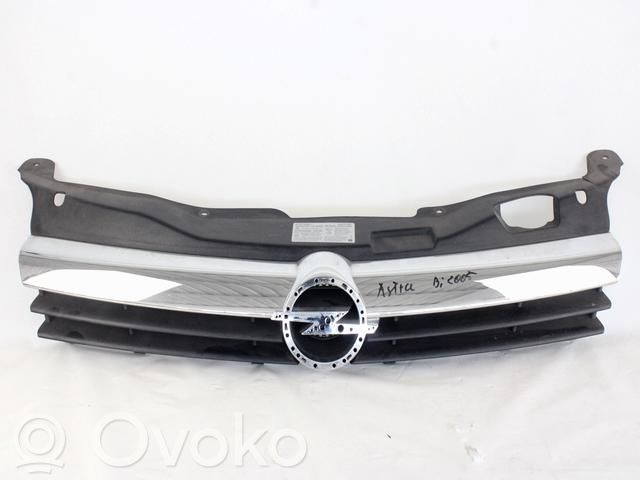 BMW 5 E60 E61 Griglia superiore del radiatore paraurti anteriore