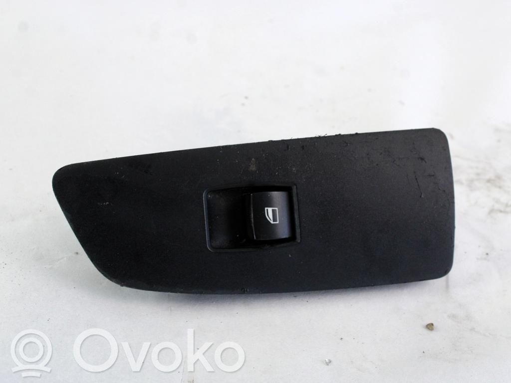 Electric window control switch   6935534