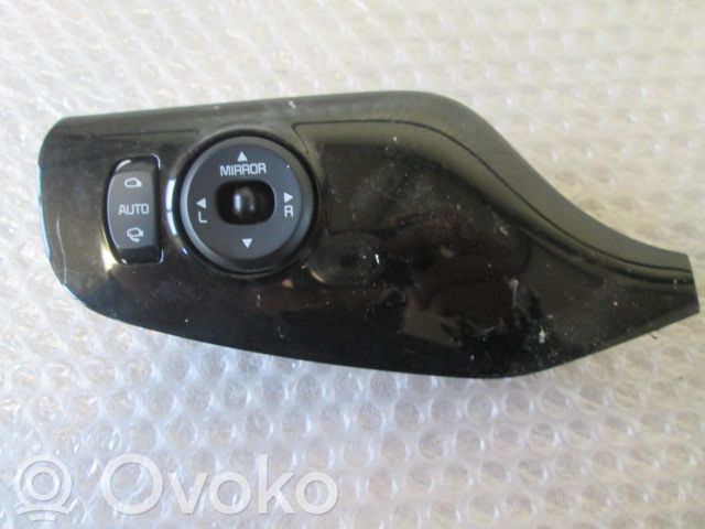 KIA Ceed Interruptor del espejo lateral 