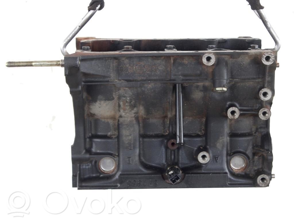 Engine block   7701474377