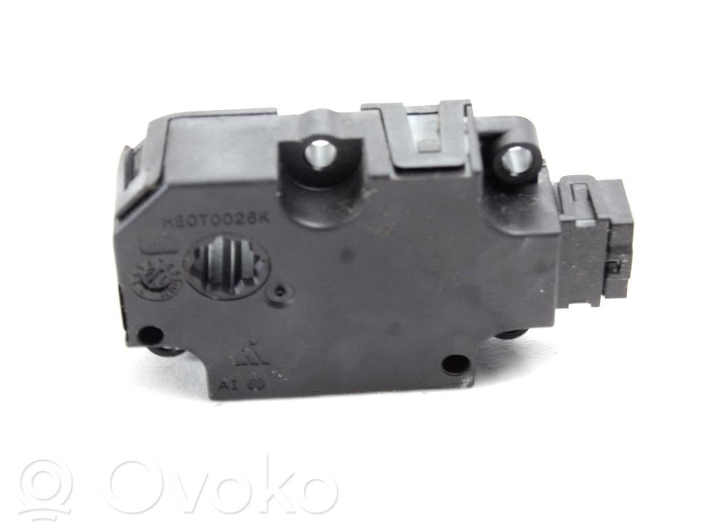 Audi A4 S4 B9 Motor/actuator clapetă aer 