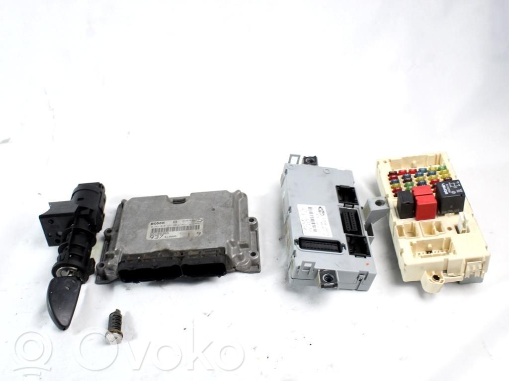 Alfa Romeo 147 Kit cu ECU motor și set închidere uși 