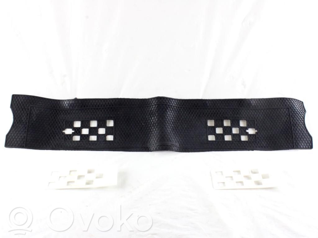 Fiat 500 Grille calandre supérieure de pare-chocs avant