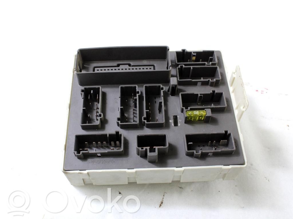 Sulakemoduuli   2M5T14A073AC
