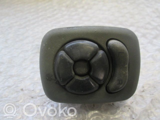 Comutator oglinzi laterale   0LP63SJLAB