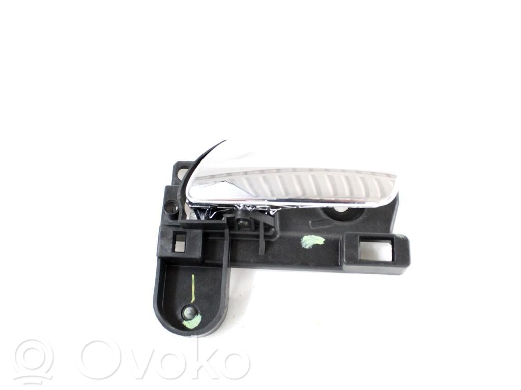 Fiat Freemont Manecilla interna puerta delantera 