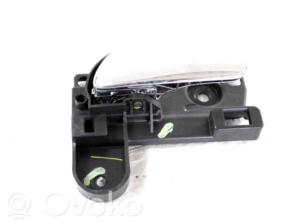 Fiat Freemont Manecilla interna puerta delantera 