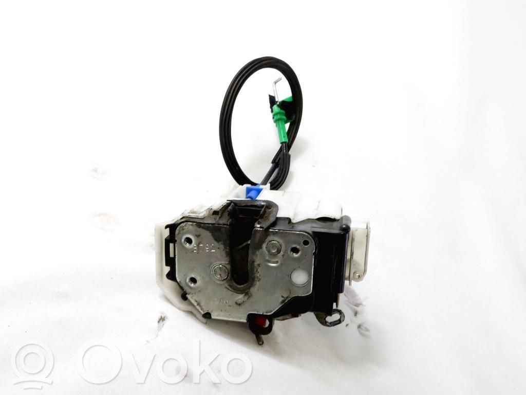 Fiat Qubo Etuoven lukko 