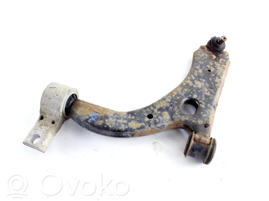 Ford Fiesta Dolny wahacz przedni