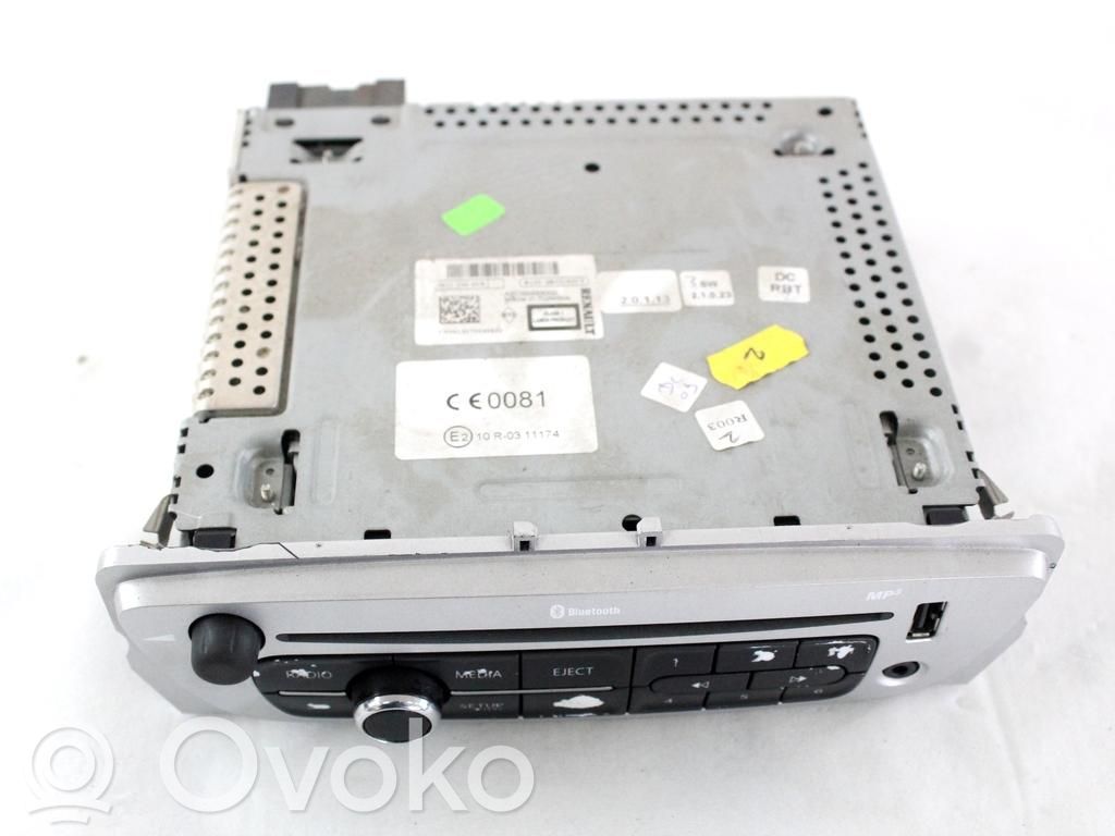Panel / Radioodtwarzacz CD/DVD/GPS   281153266R