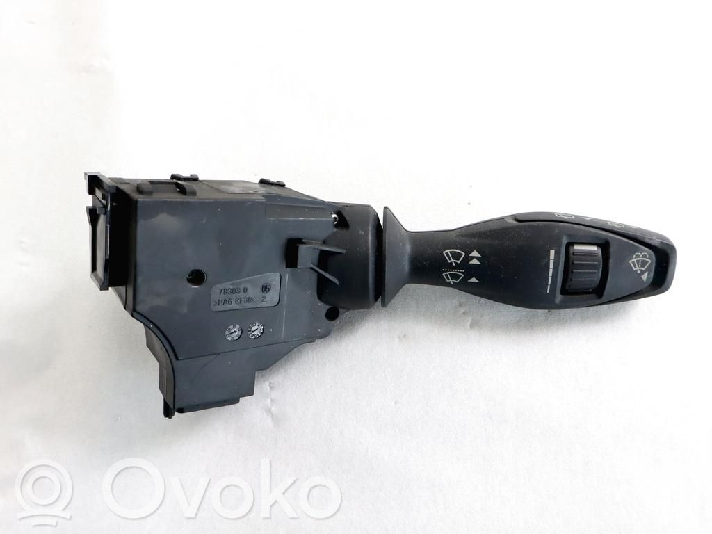 Ford Fiesta Commodo de clignotant