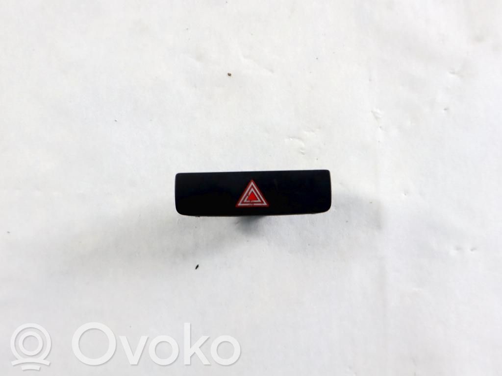 Botón interruptor de luz de peligro   3AA953509A1QB