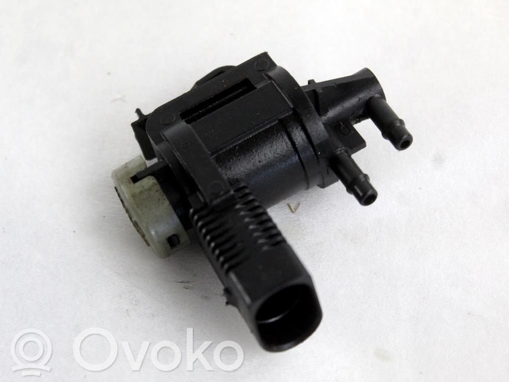 Electroválvula del turbo   1K0906283A