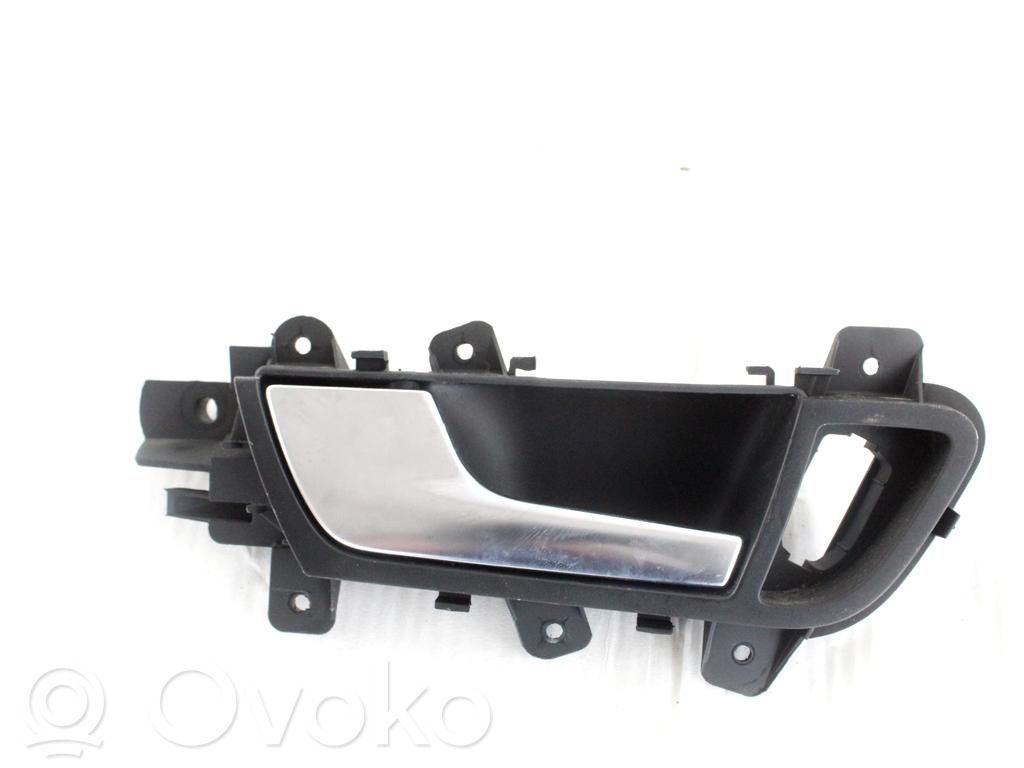 Manecilla interna puerta delantera   8K0837019GAZ3