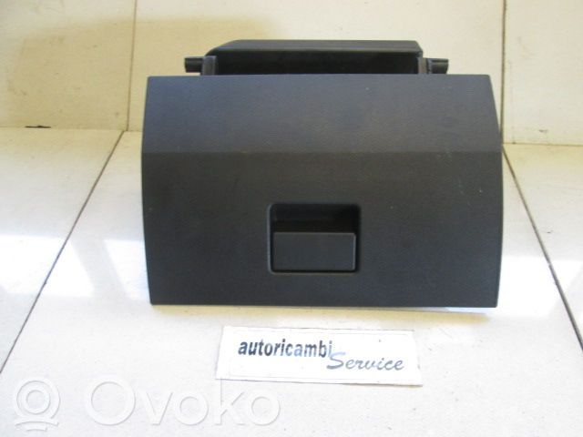 Ford Fiesta Juego guantera 