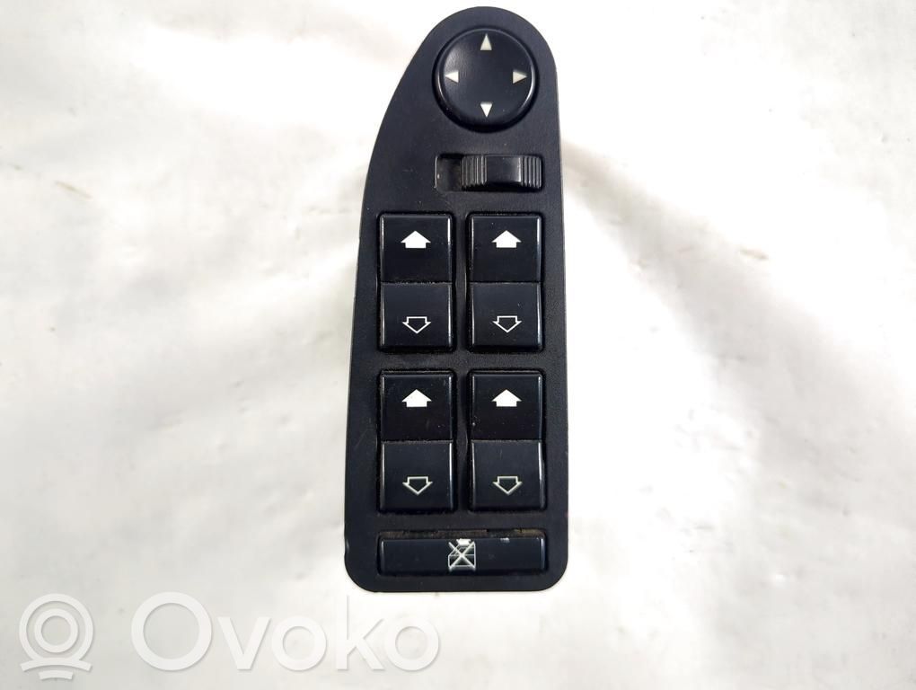 Electric window control switch   8368966