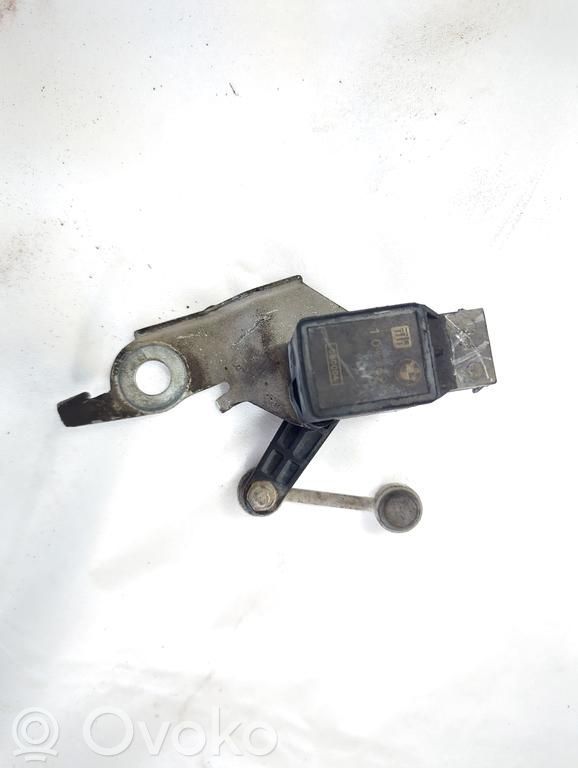 Headlight/headlamp level sensor   1093697