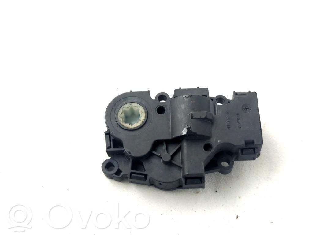 Audi A4 S4 B9 8W Silniczek nagrzewnicy 