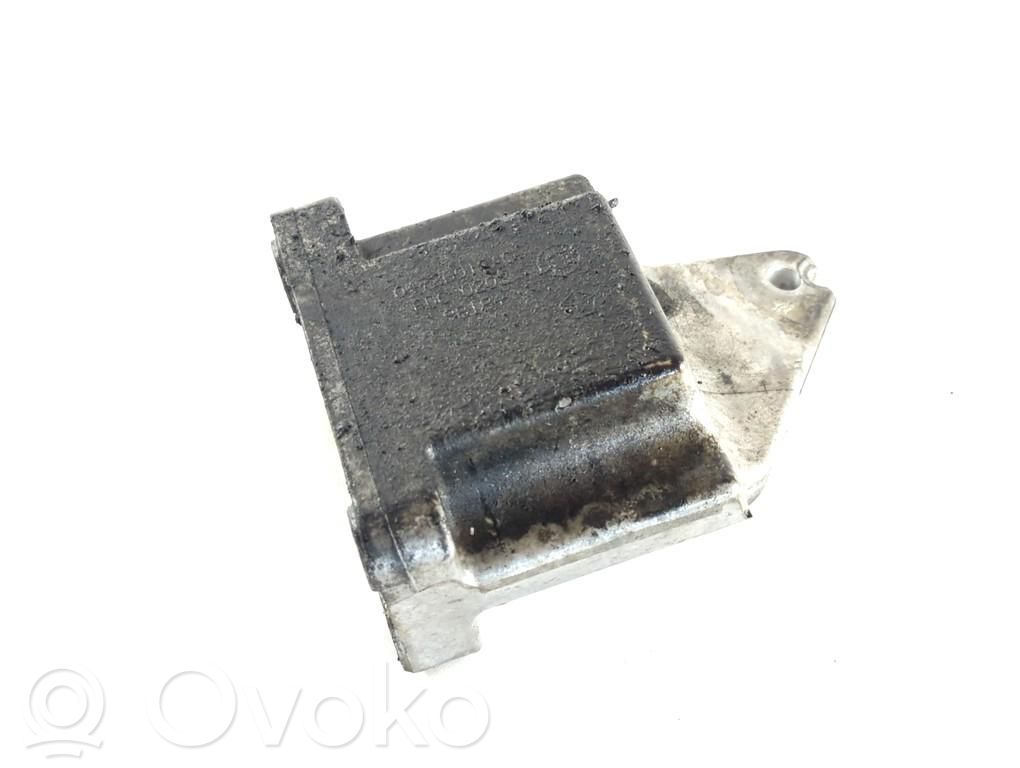 Lancia Thema Engine mounting bracket 