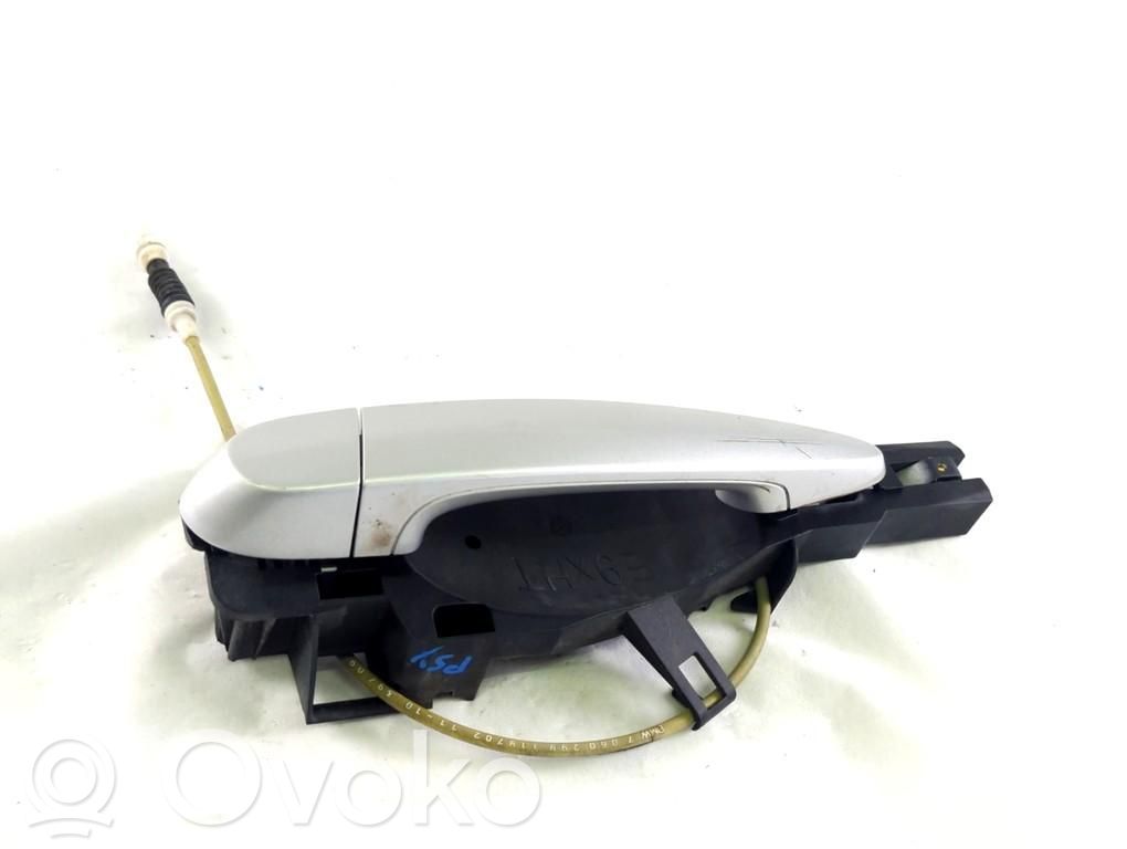 Manecilla externa puerta trasera   51217207561