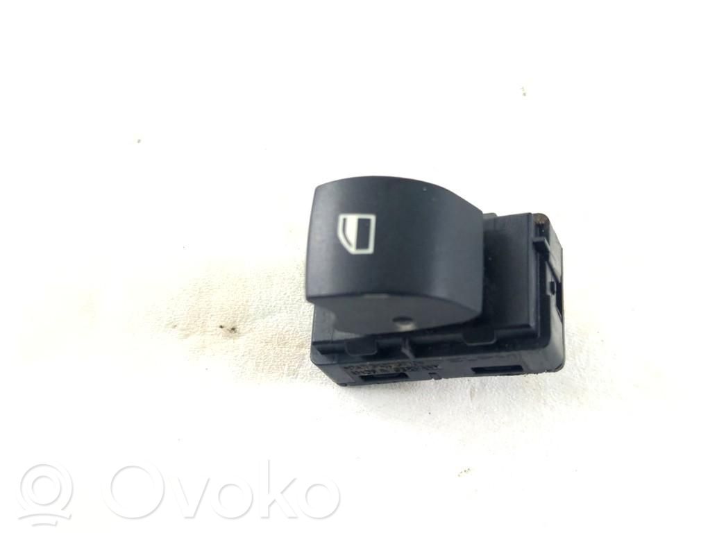 Elektrisko logu slēdzis   6945876
