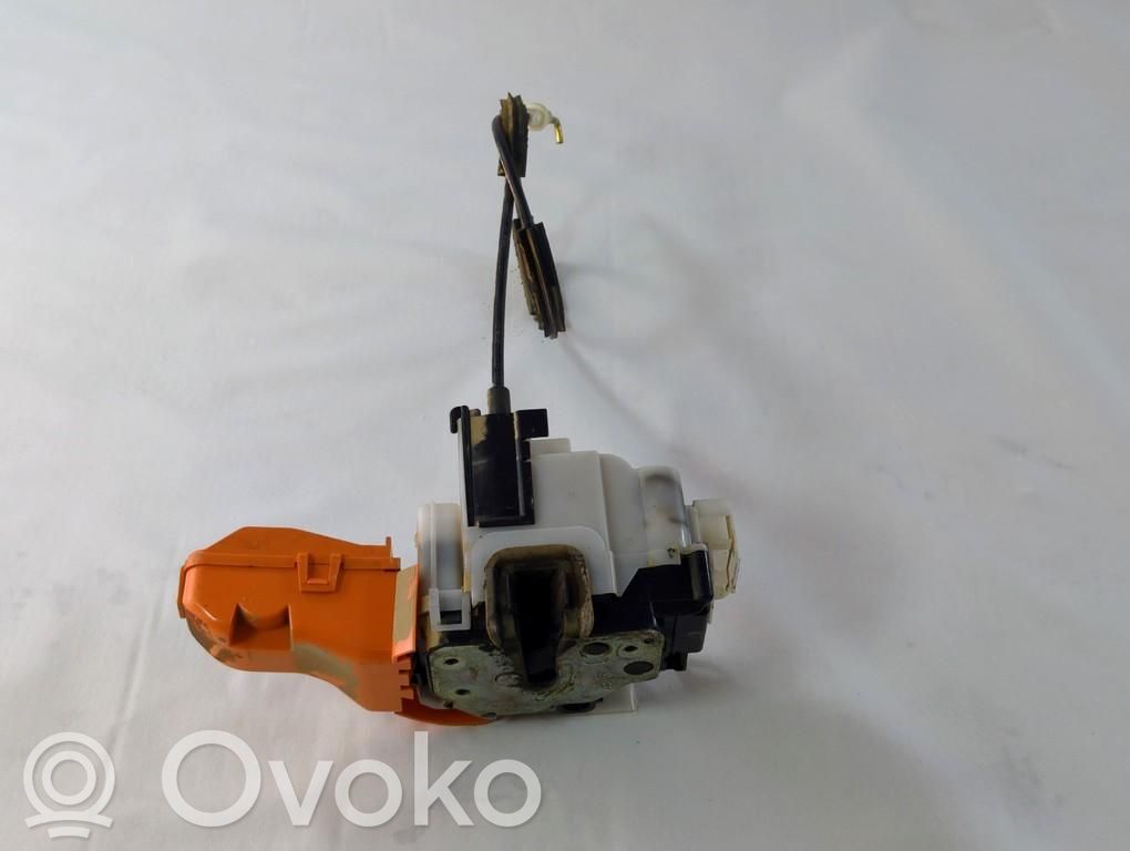 Ford Ka Priekšpusē slēdzene 