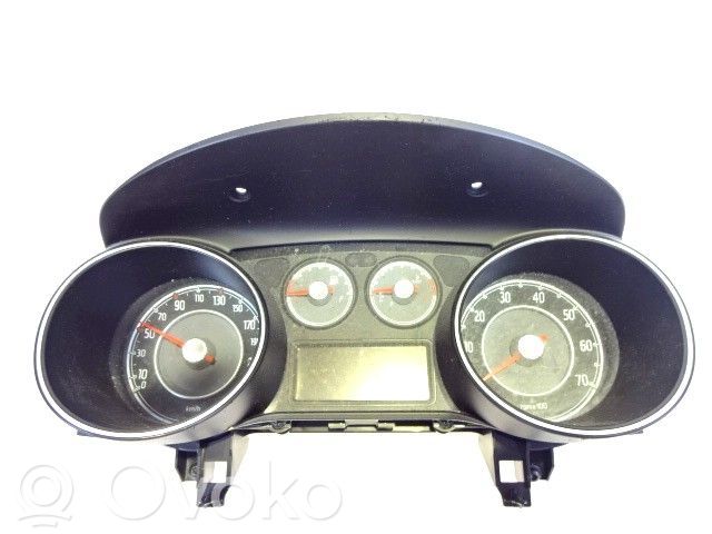 Fiat Punto Evo Vitezometru (grup de instrumente) 