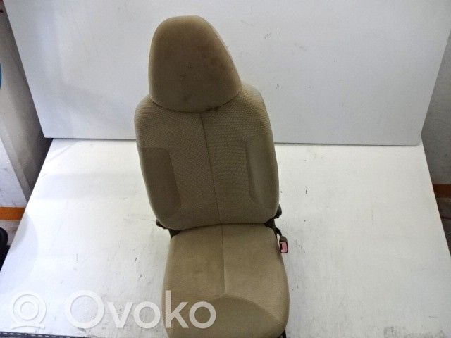 Peugeot 107 Etumatkustajan istuin 