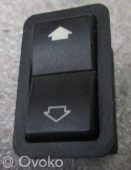 Interruptor del elevalunas eléctrico   8368974
