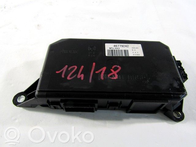 Unité de commande module de porte   46779242