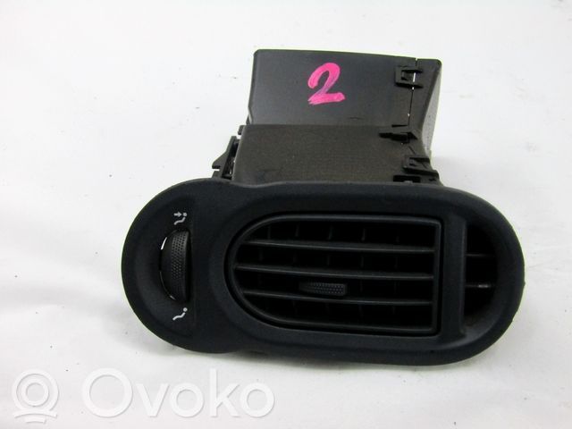 Renault Modus Garniture, panneau de grille d'aération latérale 
