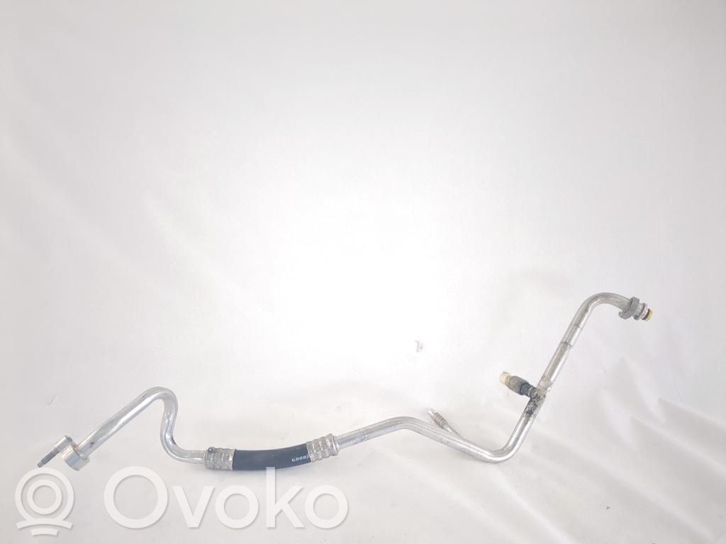 Ford Focus Ilmastointilaitteen putki (A/C) 