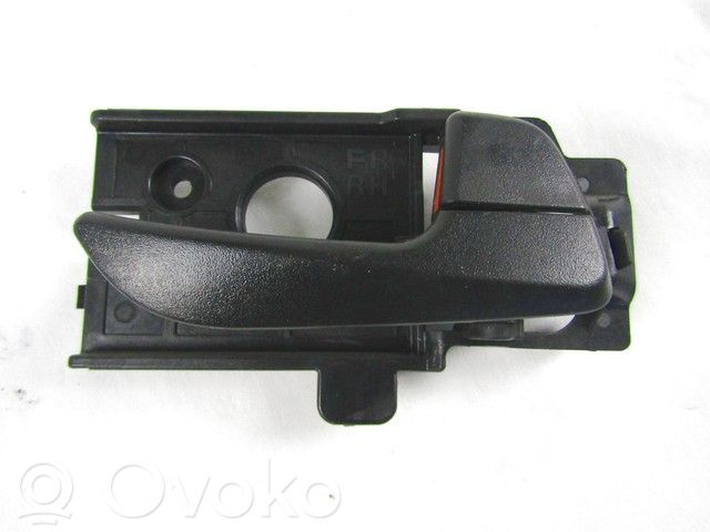 Hyundai i10 Front door interior handle 