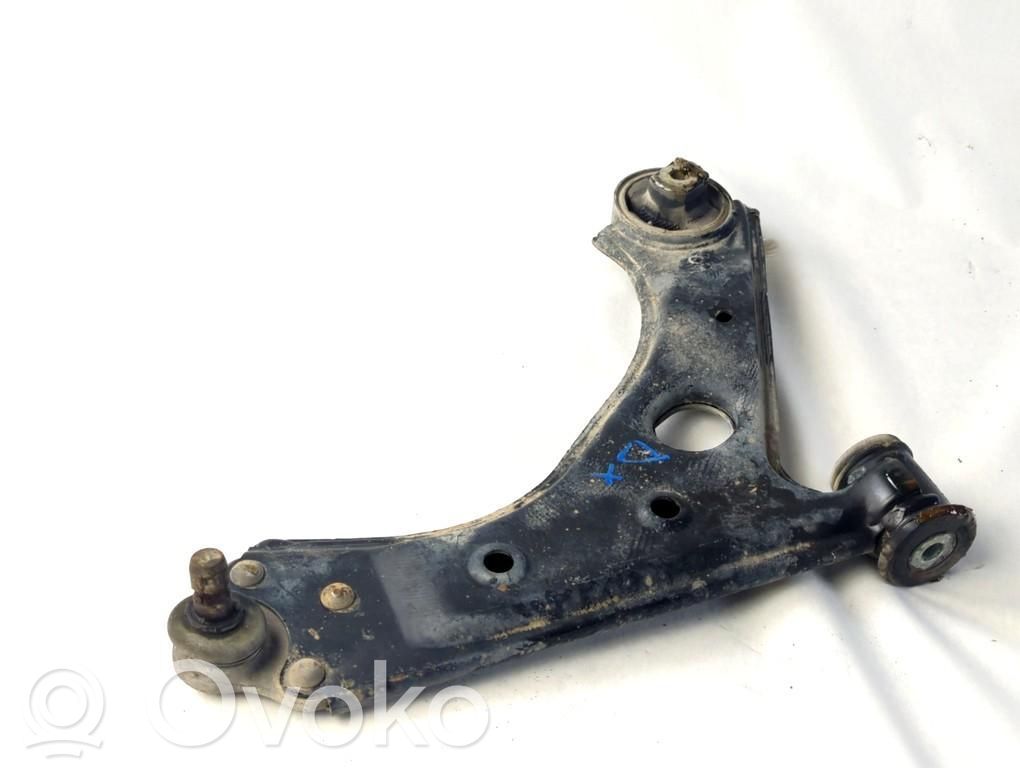 Fiat Punto Evo Basculă inferioară față 